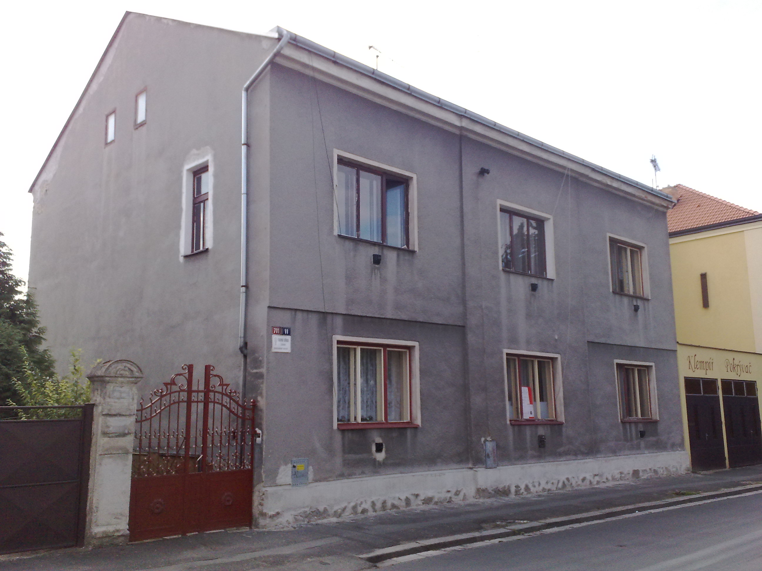 Farní budova ul. Bedřicha Smetany č.p. 711/11.jpg